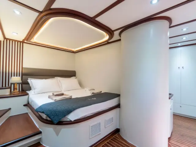 Yacht Luja cabin