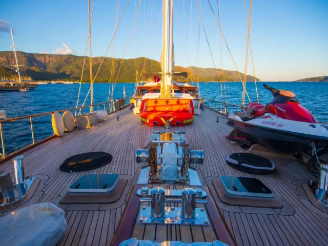 Yacht Grande Mare deck