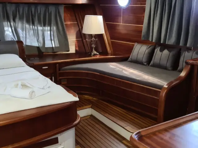 Yacht Grande Mare cabin