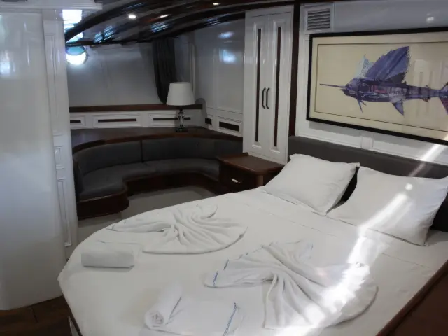 Yacht Grande Mare cabin