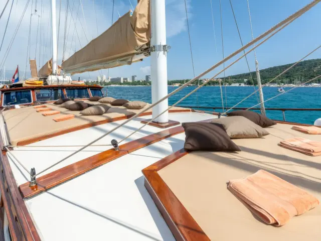 Yacht Angelica deck