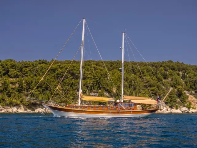 Yacht Angelica side view