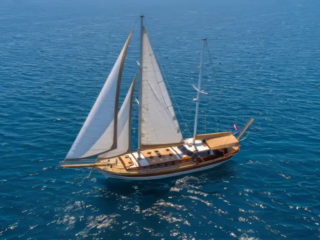 Yacht Angelica aerial view