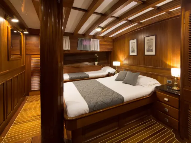 Yacht Carpe Diem 7 cabin