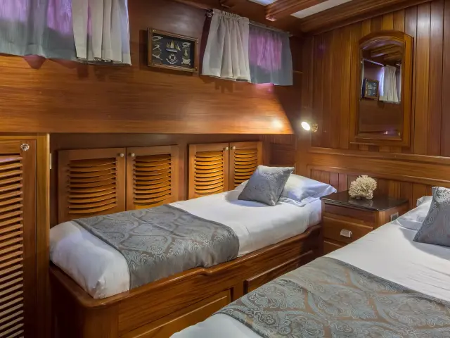 Yacht Carpe Diem 7 cabin