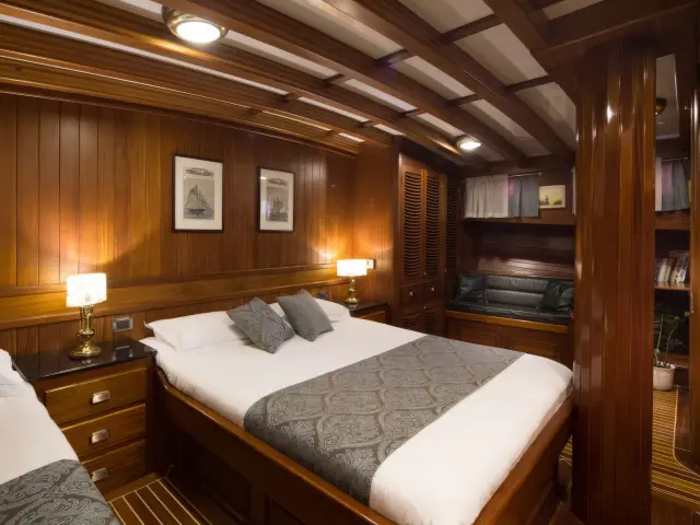 Yacht Carpe Diem 7 cabin