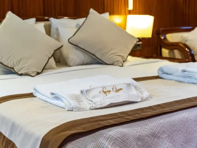 Yacht Lycian Queen cabin