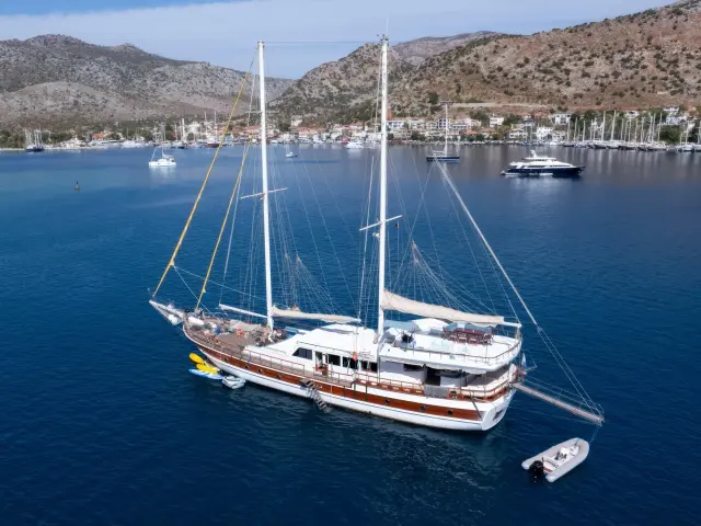 Yacht White Swan aerial view