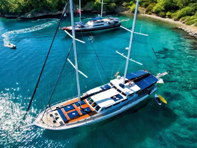 Yacht Maske aerial view
