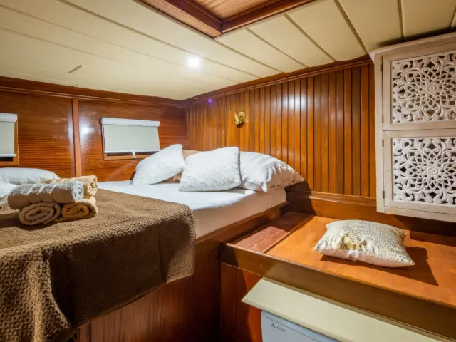 Yacht Summer Princess cabin