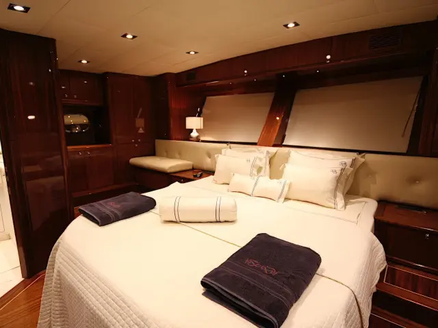 Yacht Didi cabin