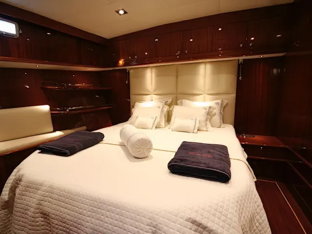 Yacht Didi cabin