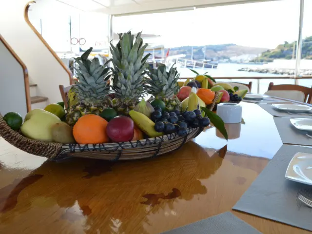 Yacht Gul Sultan photo