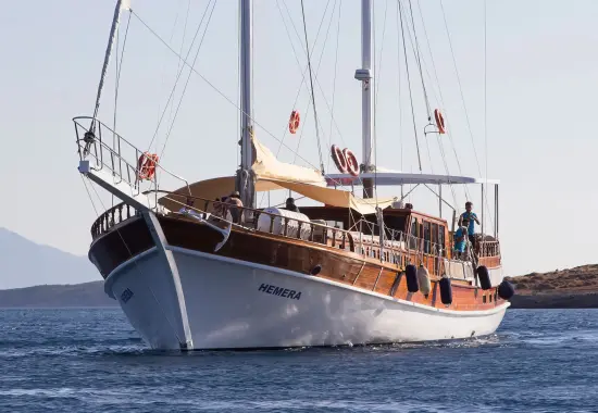 Yacht Hemera front view