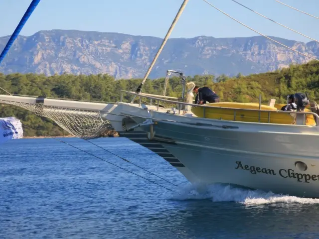 Yacht Aegean Clipper side view