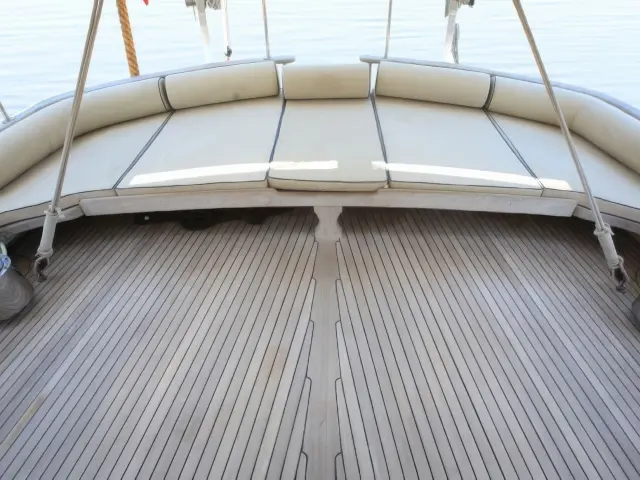 Yacht Aegean Clipper aft