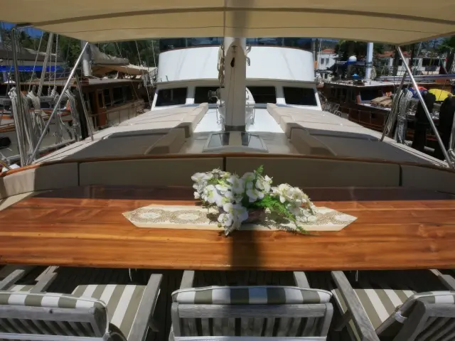 Yacht Aegean Clipper deck