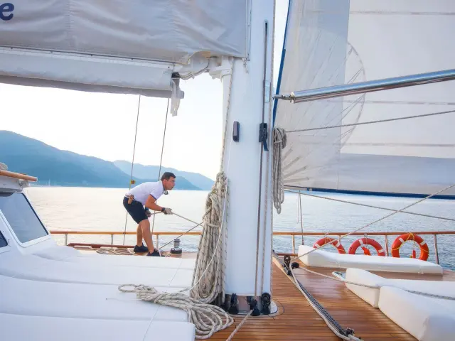 Yacht Dea Del Mare photo