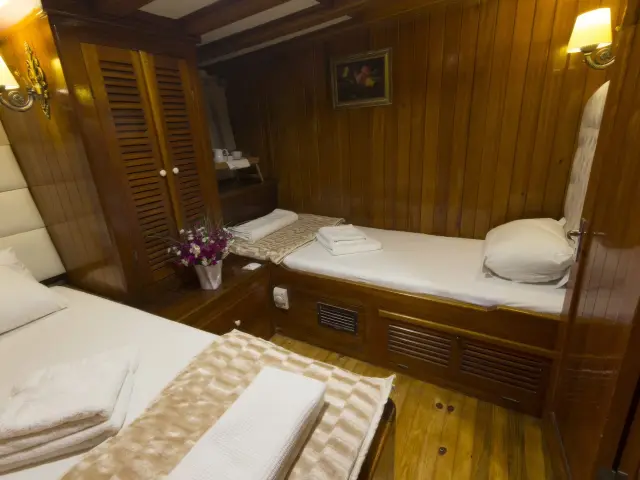 Yacht Hera cabin