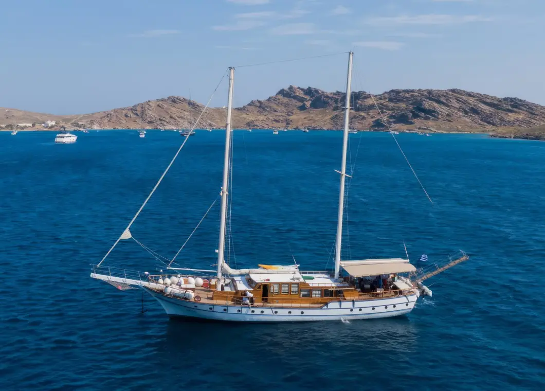 Yacht Hera aerial view