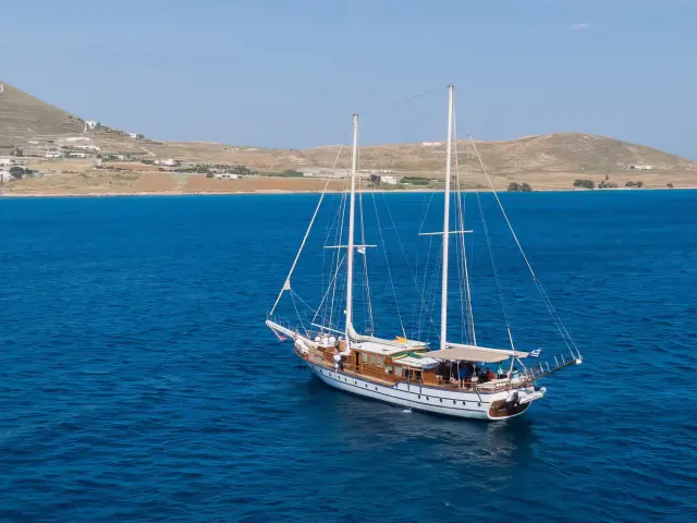 Yacht Hera aerial view