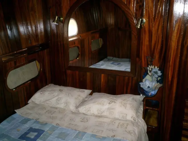 Yacht Vito cabin