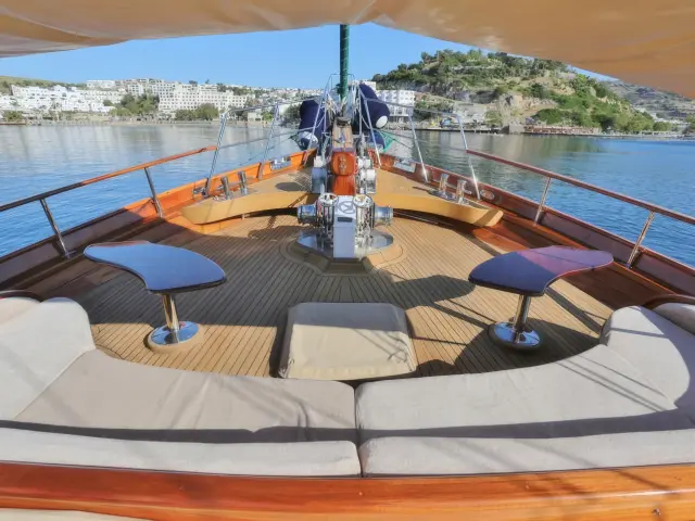 east-med-yachting-ros-mare_0001