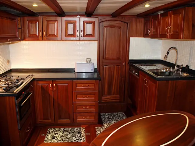 Yacht Atalante photo