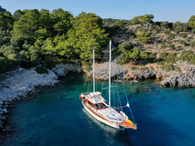 Yacht Serenity 70 on anchor