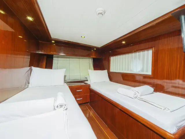 Yacht Perla Del Mar 1 cabin