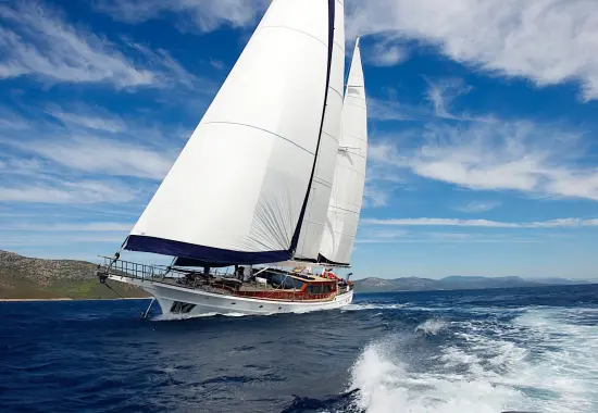 east-med-yachting-clear-eyes_0001