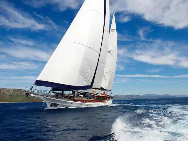 east-med-yachting-clear-eyes_0001