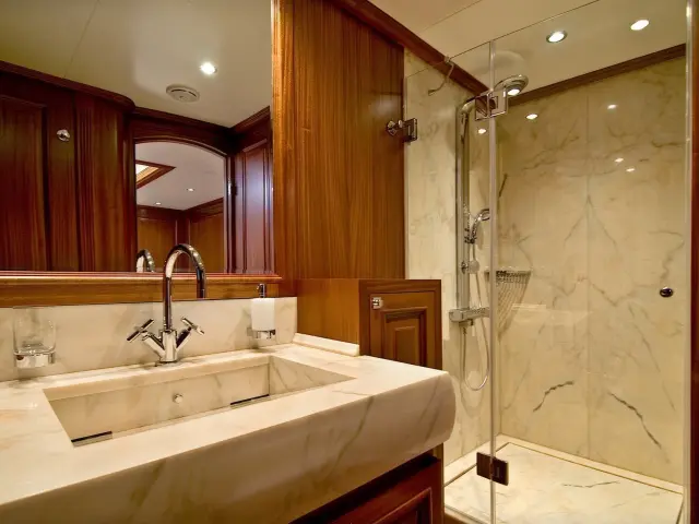 east-med-yachting-clear-eyes_0018