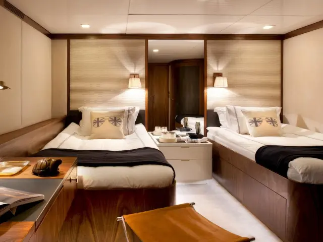 Yacht Orient Star cabin
