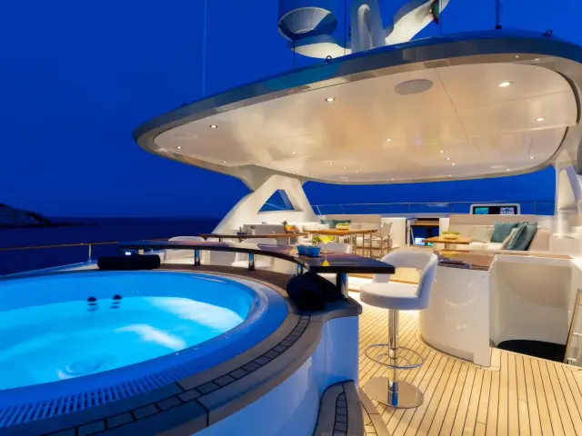 Yacht Calypso I flybridge