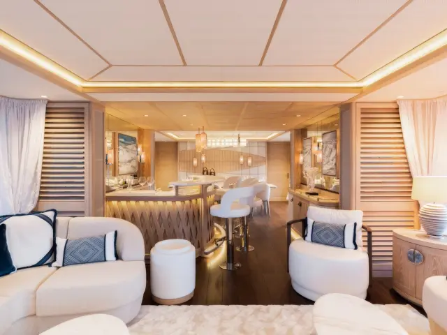 Yacht Calypso I saloon