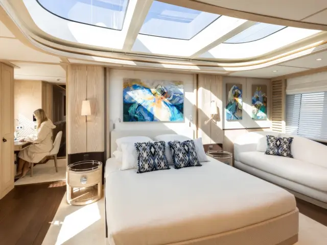 Yacht Calypso I cabin