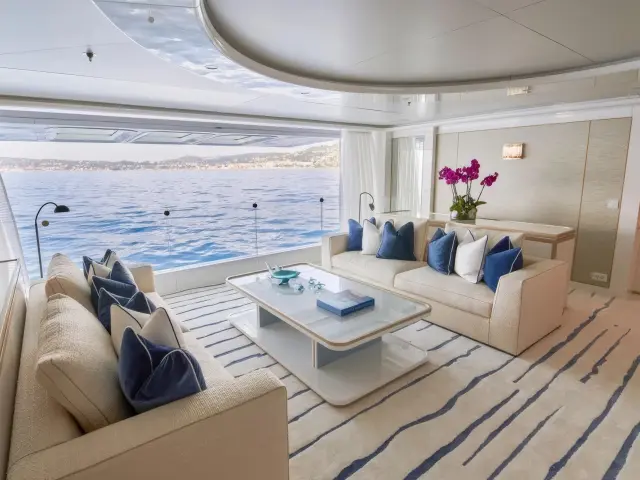 Yacht Coral Ocean photo
