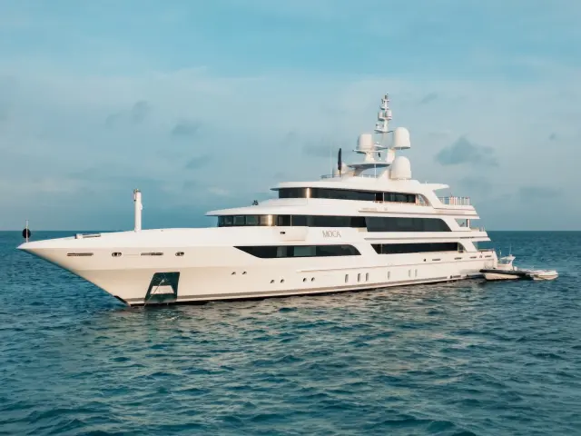 Yacht Moca side view