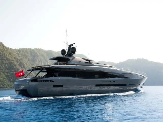 Yacht FX 38 side view