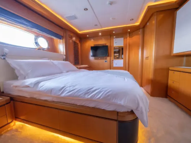 Yacht Ariela cabin