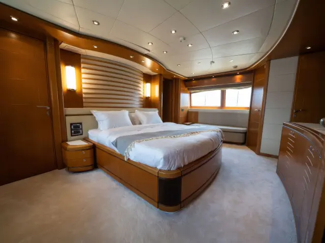 Yacht Ariela cabin