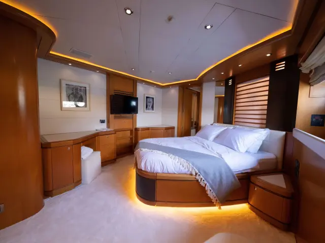 Yacht Ariela cabin