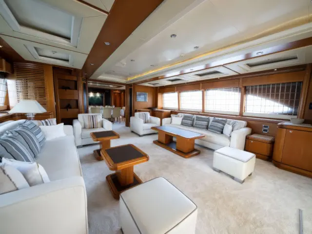 Yacht Ariela saloon