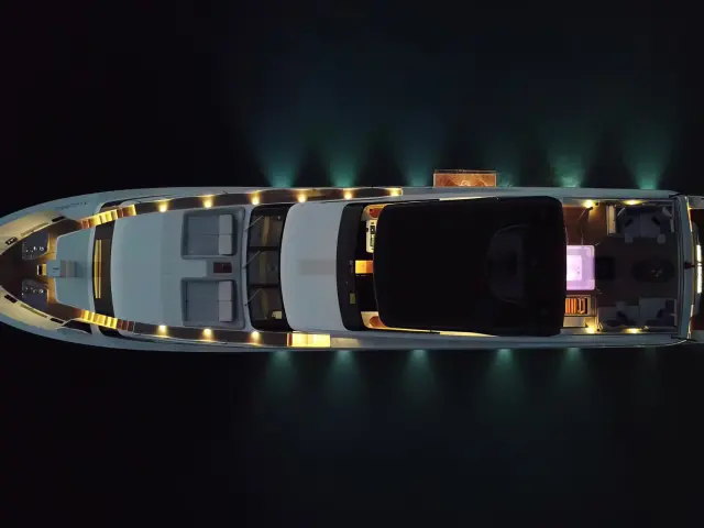 Yacht Morning Star top-down view