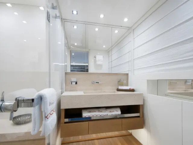 Yacht Morning Star cabin bathroom