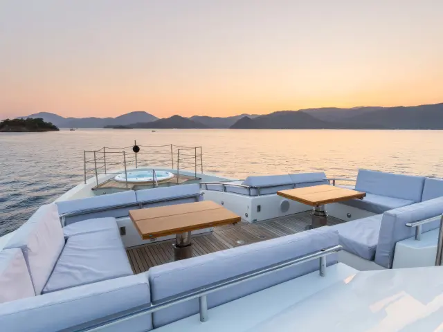 Yacht Takara One photo