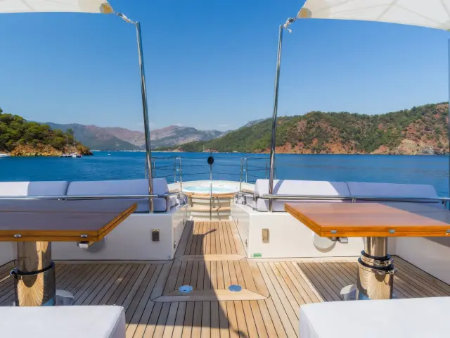 Yacht Takara One photo