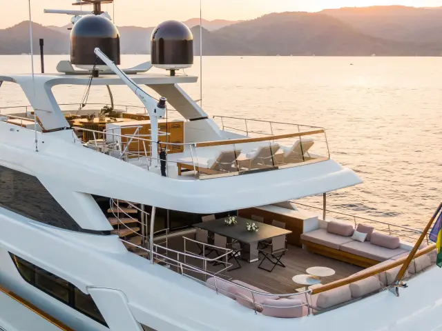 Yacht Takara One photo