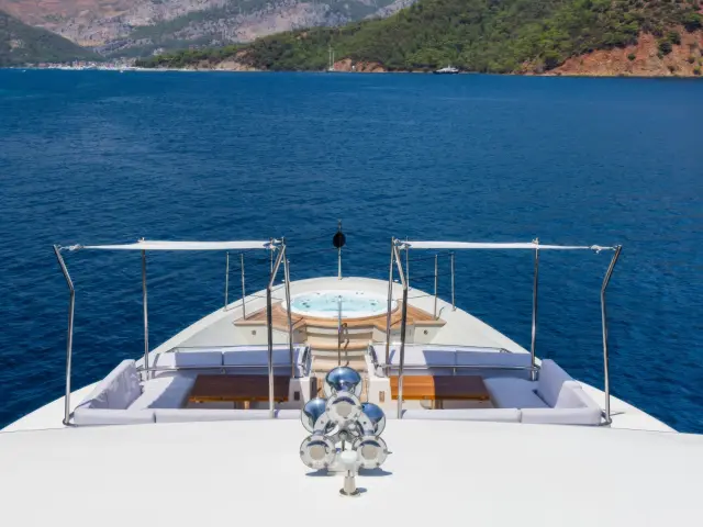 Yacht Takara One photo